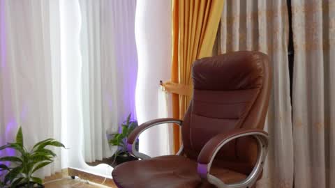 Chloe online show from 03-03-26, 12:11