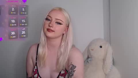 Chloe Levine online show from 09-20-25, 10:00