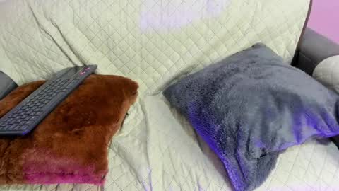 chloe online show from 02-22-25, 05:02