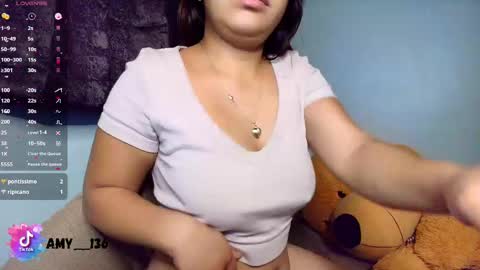 Snapshot of chloe_maia1 chatting on 02-22-25, 05:23 AMY online show from 02-22-25, 05:23