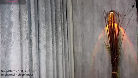 Chloe online show from 01-16-25, 04:49