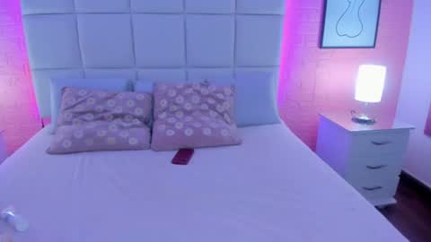 cloe online show from 06-27-26, 04:28