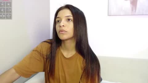 chloe_peach_ online show from 02-10-26, 12:31