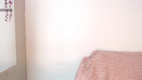 chloe_peach_ online show from 05-27-26, 12:46