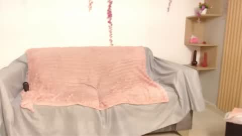 chloe_peach_ online show from 06-09-26, 01:01