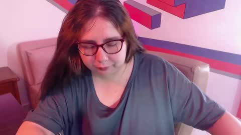 chloe_prg online show from 12-20-24, 04:04