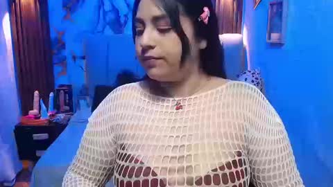 chloe_smith5 online show from 03-20-26, 02:33