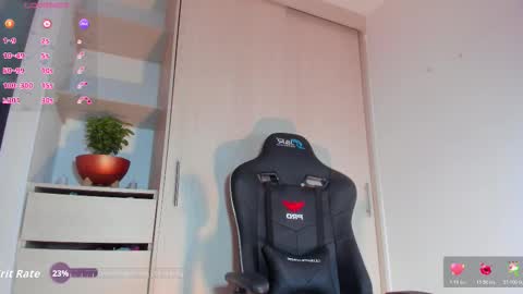 Chloe Miller  online show from 11-08-25, 04:56