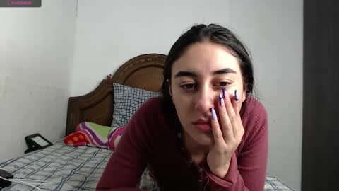 Snapshot of chloe_vahos chatting on 12-15-24, 03:42 Chloe online show from 12-15-24, 03:42