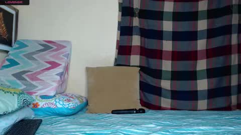 Snapshot of chloe_vahos chatting on 02-18-25, 07:30 Chloe online show from 02-18-25, 07:30