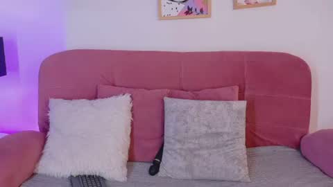 chloe_wilson7 online show from 07-28-26, 12:48