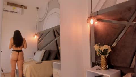 chloee_parkerr online show from 04-27-26, 03:59