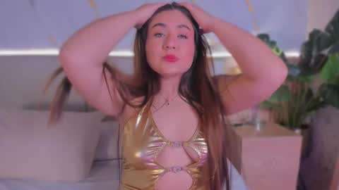 Snapshot of chloeemonroee_ chatting on 10-14-25, 12:06 Chloee online show from 10-14-25, 12:06