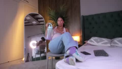 Chloe fixxx online show from 06-22-26, 08:50