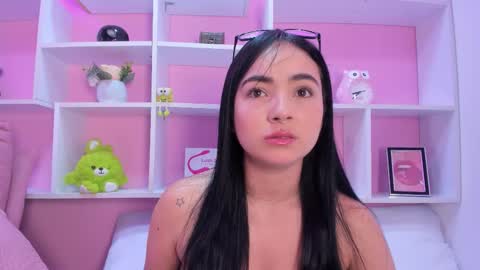 Chloe online show from 03-03-26, 11:49