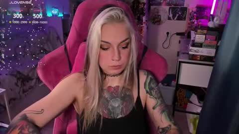 ChloeKohaku online show from 12-19-25, 06:42