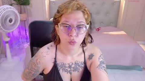 Chloe rosse online show from 06-28-26, 01:17