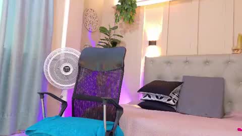 Chloe rosse online show from 07-19-26, 01:04