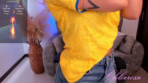 Laura online show from 07-07-26, 03:16