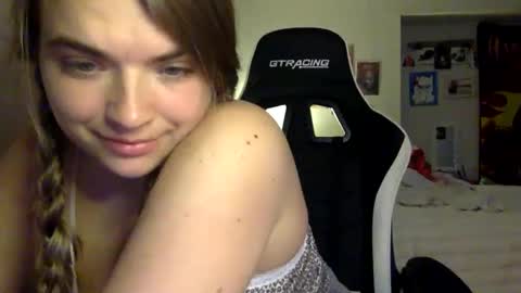 Chloe Lane online show from 11-22-25, 11:37