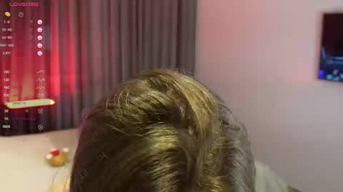 Snapshot of chloespark chatting on 12-19-25, 06:59 Chloe online show from 12-19-25, 06:59