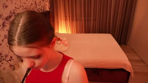 Chloe online show from 05-22-26, 08:14