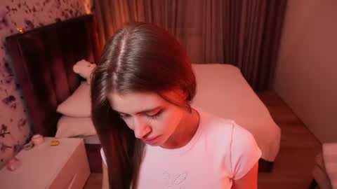Chloe online show from 07-24-26, 08:07