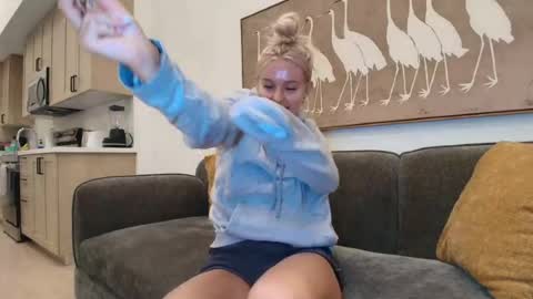 Snapshot of chloexbabe chatting on 07-28-26, 05:25 Chloe Babe online show from 07-28-26, 05:25