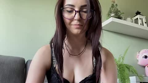ChloeXNatural online show from 05-28-26, 06:21