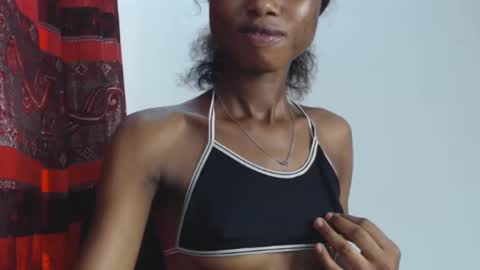 Snapshot of choco_petitqueen chatting on 12-07-24, 01:07 choco_petitqueen online show from 12-07-24, 01:07