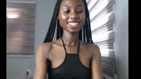 choco_petitqueen online show from 11-12-25, 07:42