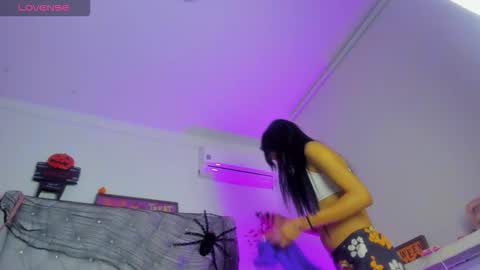 Snapshot of chocobunny1 chatting on 10-27-25, 02:59 chocobunny1 online show from 10-27-25, 02:59