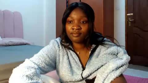 Snapshot of chocolate_desiree chatting on 06-22-26, 09:50 Lofti online show from 06-22-26, 09:50