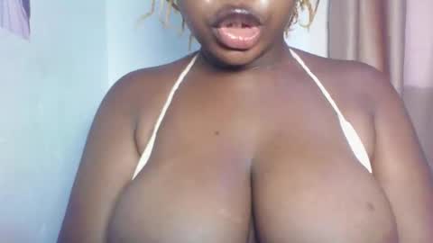 Snapshot of chocolateassgirl61 chatting on 03-27-26, 12:38 chocolateassgirl61 online show from 03-27-26, 12:38