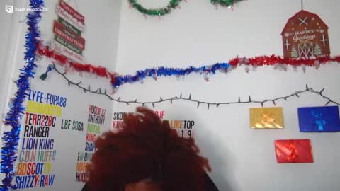 Snapshot of chocolatebunnyxx69 chatting on 12-09-24, 06:01 Melina online show from 12-09-24, 06:01