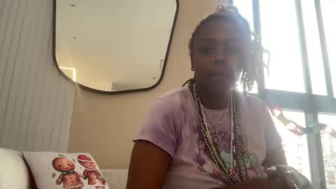 Snapshot of chocolatecakequeen chatting on 12-21-24, 09:58 ChocolateCakeQueen online show from 12-21-24, 09:58