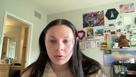 chocolatevanillaswirl3 online show from 04-11-26, 09:08