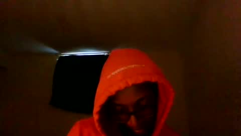 Snapshot of chocolatinhermoso chatting on 01-01-25, 04:50 Chocolatinhermoso online show from 01-01-25, 04:50