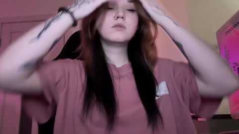 Lissa online show from 03-22-26, 05:49