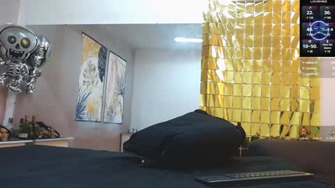Snapshot of choreythaiylor chatting on 12-17-24, 08:32 Chorey Thaylor online show from 12-17-24, 08:32