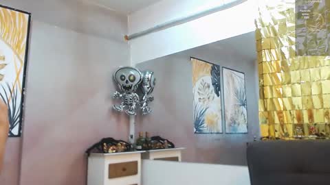 Snapshot of choreythaiylor chatting on 01-15-25, 01:41 Chorey Thaylor online show from 01-15-25, 01:41
