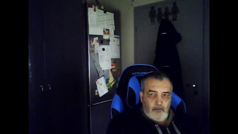 Snapshot of chris250268 chatting on 10-04-25, 11:30 Chris online show from 10-04-25, 11:30