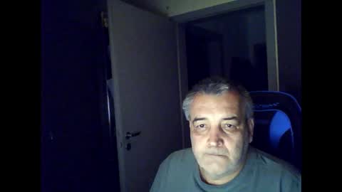 Snapshot of chris250268 chatting on 05-24-26, 12:37 Chris online show from 05-24-26, 12:37