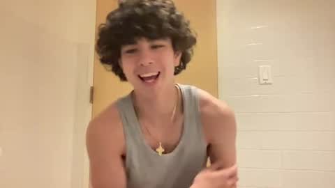 chris_baker1 online show from 04-22-26, 04:04