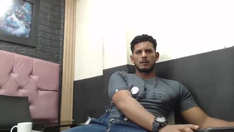 chris_dick2 online show from 10-22-25, 05:52