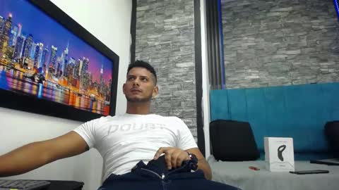 chris_dick2 online show from 02-03-26, 06:00