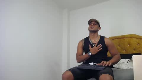 chris_dick2 online show from 04-22-26, 06:27