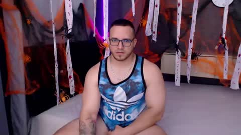 Snapshot of chris_huntter chatting on 10-11-25, 01:16 chris_huntter online show from 10-11-25, 01:16