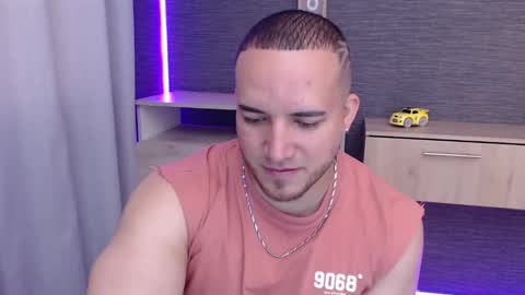 Snapshot of chris_huntter chatting on 10-28-25, 05:26 chris_huntter online show from 10-28-25, 05:26