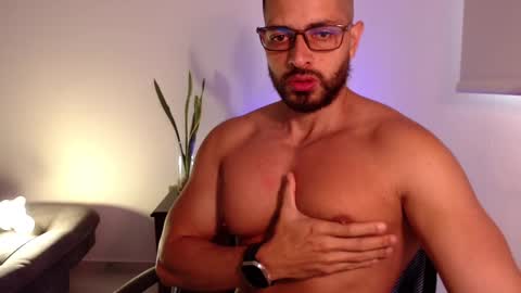 Snapshot of chris_magnum_ chatting on 03-02-25, 02:32 cris Twitter magnum101010 insta magnumc20 online show from 03-02-25, 02:32
